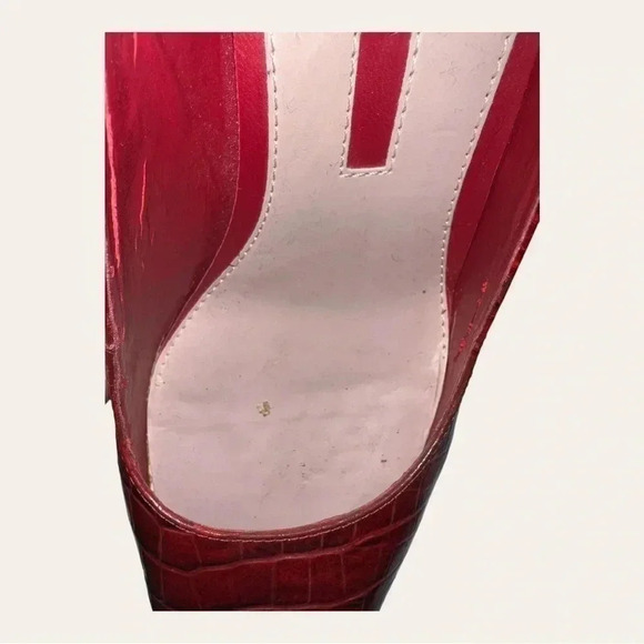 Women’s ENZO ANGIOLINI HEELS CONE HEELS ALLIGATOR SKIN RED IN COLOR SIZE 6.5M - Picture 16 of 16